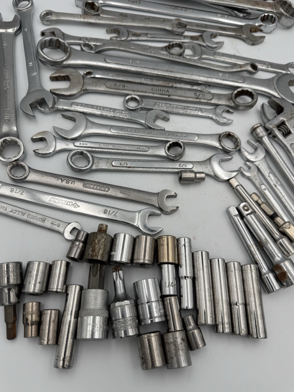 Mixed Hand Tool Lot 60+ Pc Husky S-K Tools Wrenches Sockets Ratchet Extensions