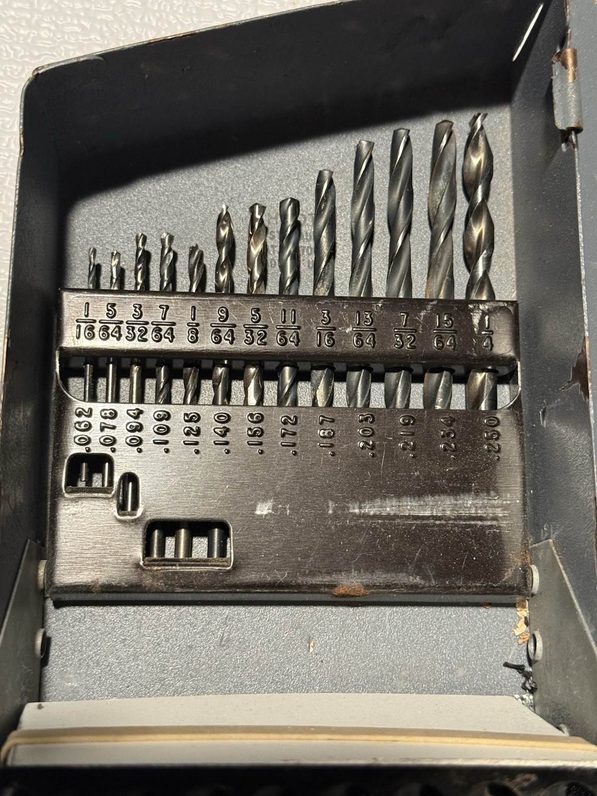USA Huot Drill Bits Index with 1/16 to 1/2 Drills. 29 Pieces Plus Case See Descr
