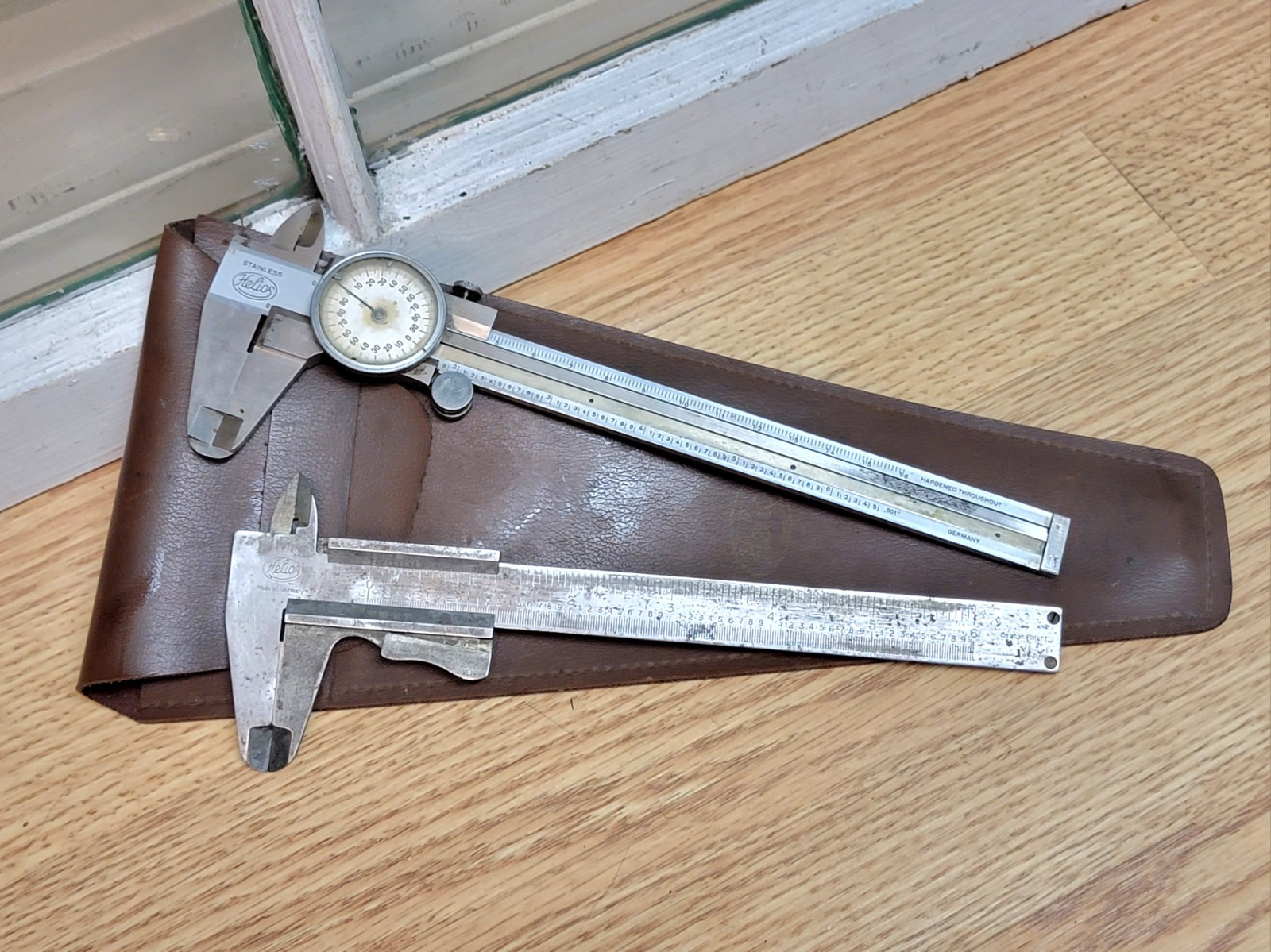 Pair of Vintage Helios Vernier Calipers Metric 6 1/2″/16cm Dial & 6″ in Case