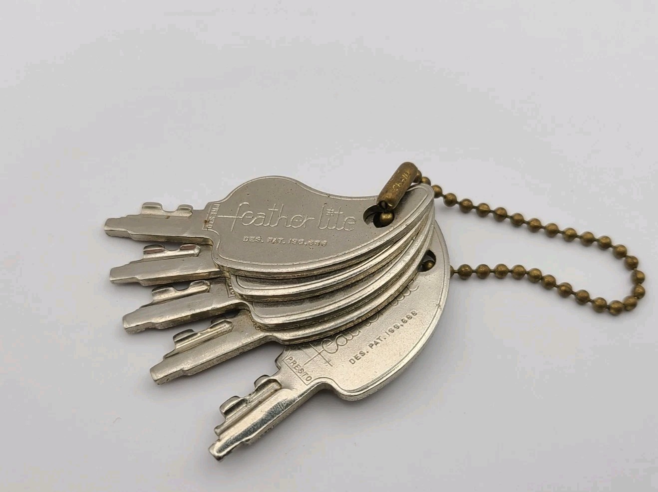 Vintage Featherlite #1742 Lot of 5 Replacement Luggage Keys
