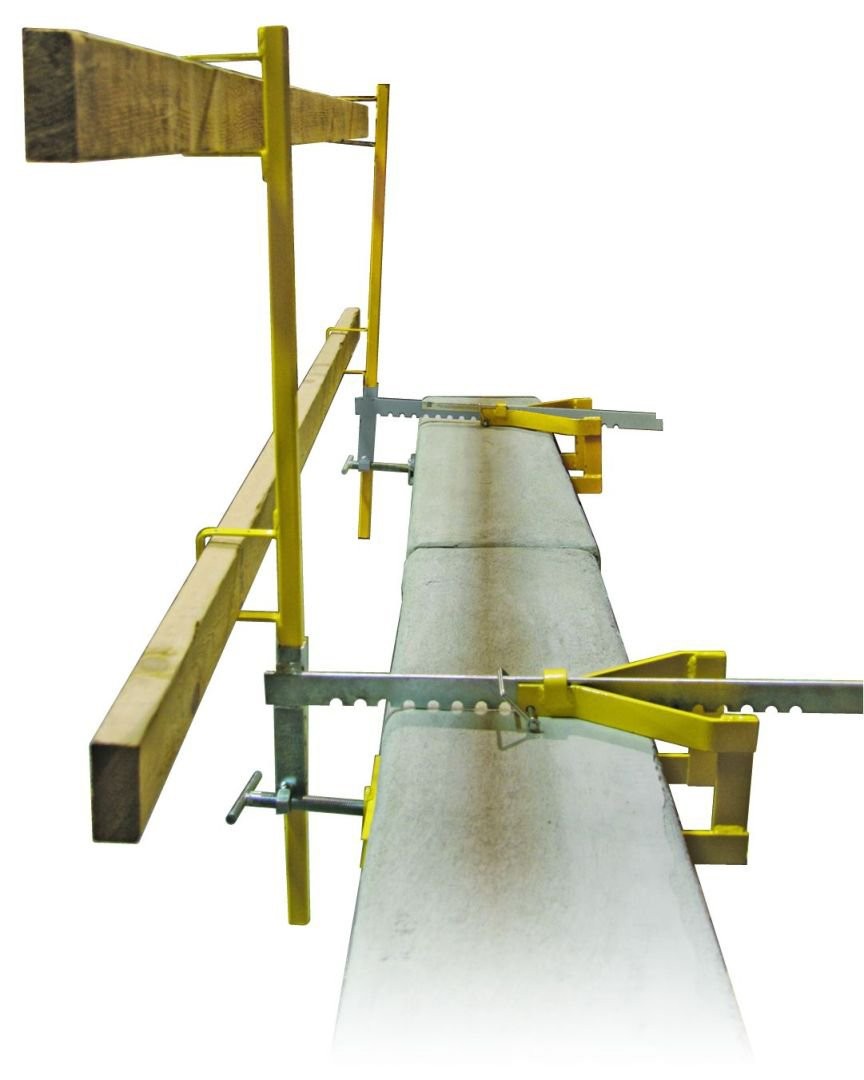 Guardian Fall Protection 15170 Parapet Clamp Guardrail System – Multicolor