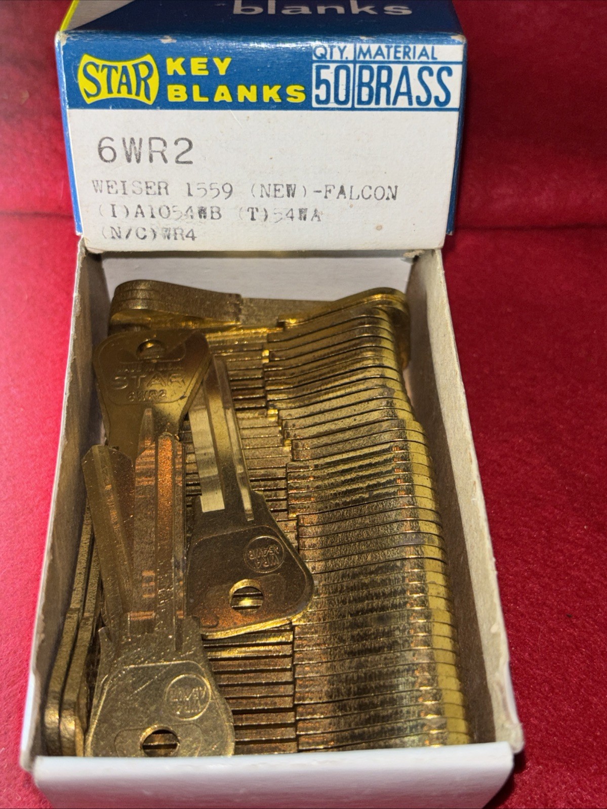 50 ORIGINAL STAR Key Blanks W/Original Box 6WR2 aka A1054WB, 54WA, WR4. from NY