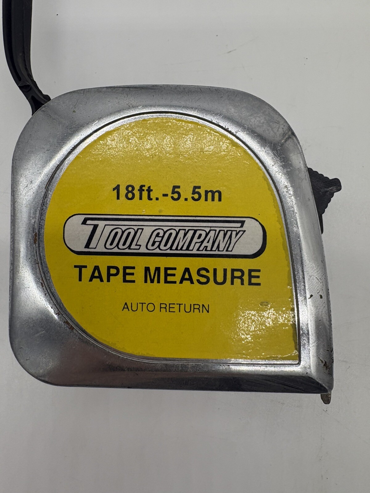 Vintage “TOOL COMPANY” Metal TAPE MEASURE Lockable Auto Return 18ft w/Belt Clip