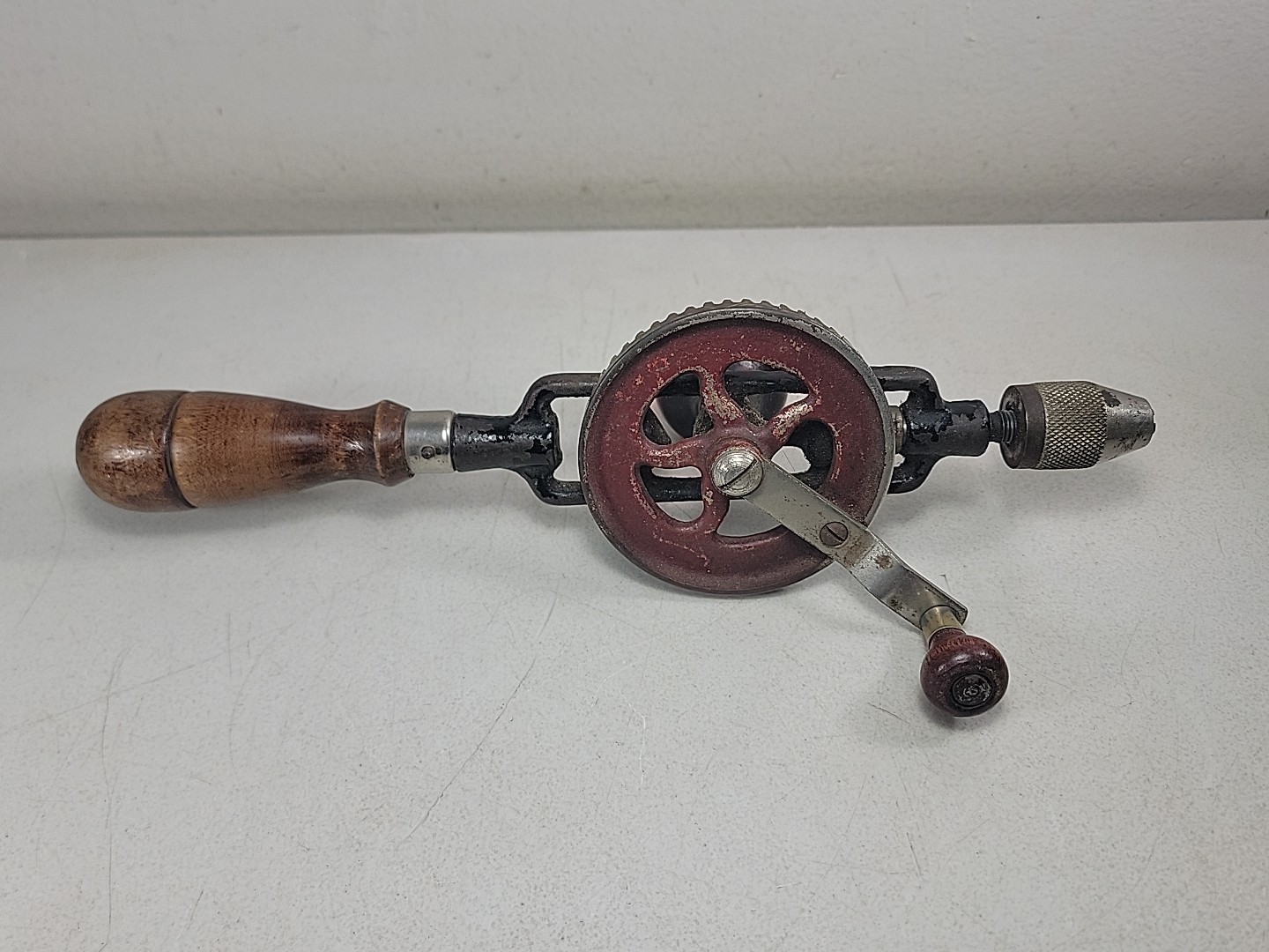 VINTAGE EGG BEATER STYLE HAND DRILL W/ REMOVABLE TOP