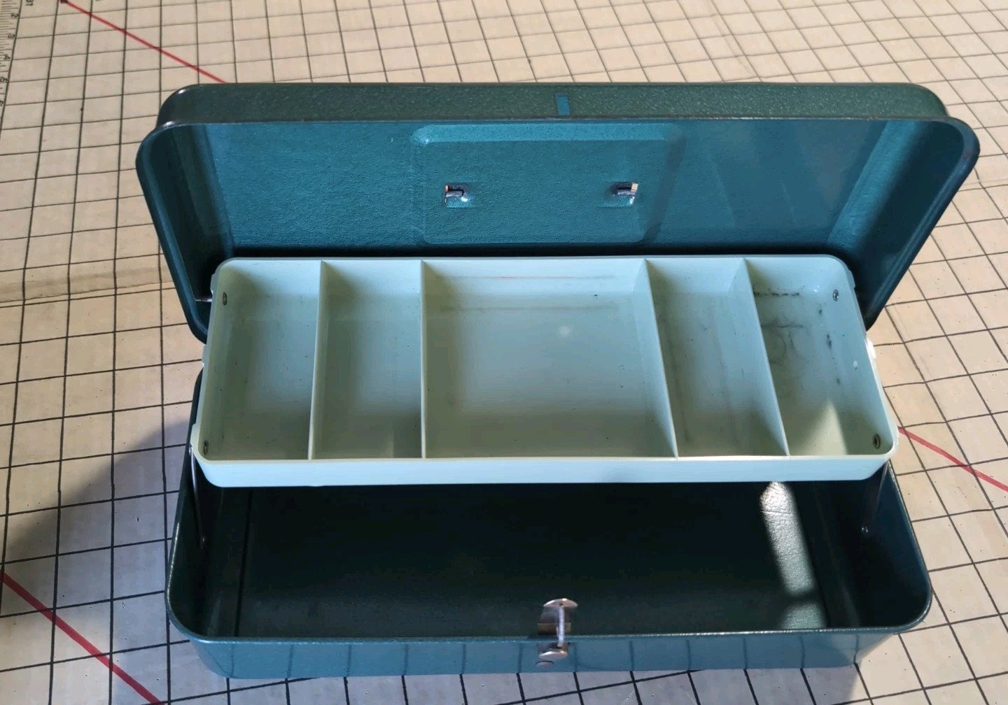 Vtg 1950s Climax Style Tool Box Gray Metal 5.5 x 4 x 12″ Push Button Latch