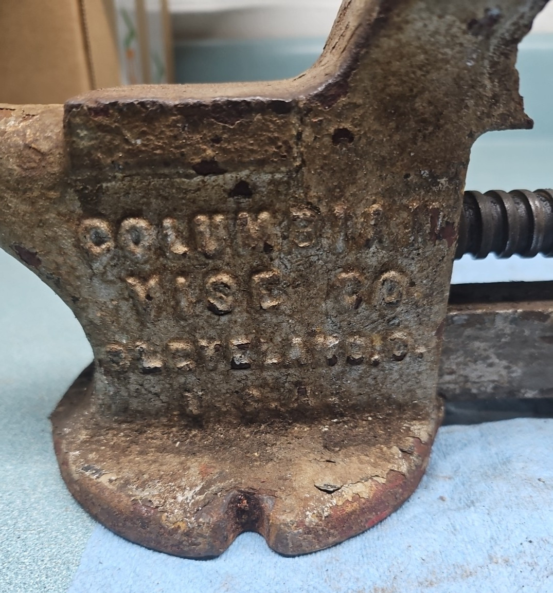 Vintage Columbian Vise Co No. 40 Bench Vise Cleveland Ohio, USA