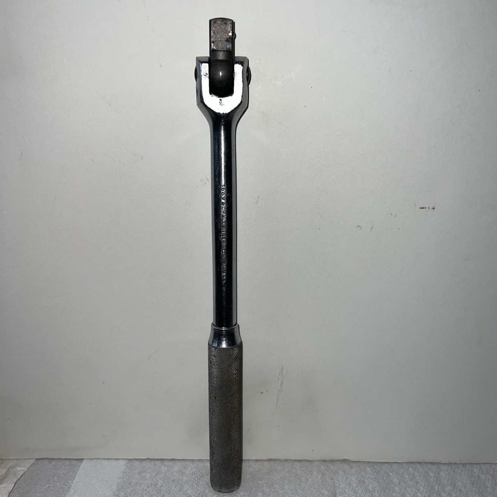 Vintage Challenger by Proto 1669 , 1/2″ Drive , 10″ Long Chrome Breaker Bar USA