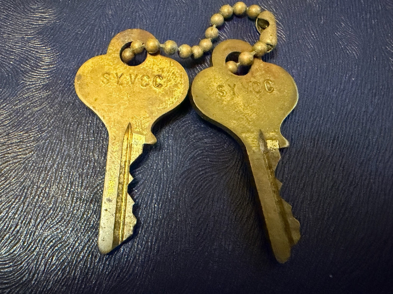 USN US NAVY EAGLE LOCK COMPANY BRASS PADLOCK w/2 KEYS MATCHING SERIAL NUMBERS!