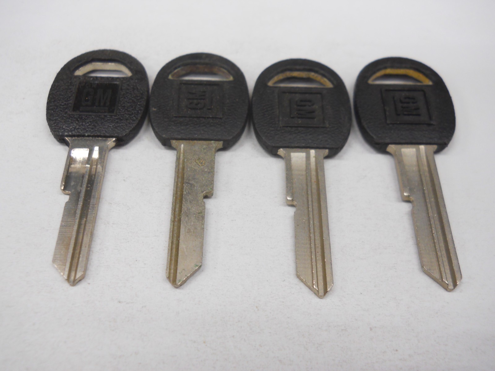 Cole B49BR Key Blank Fits GM B Cadillac GMC Buick Oldsmobile LOGO Lot of 4