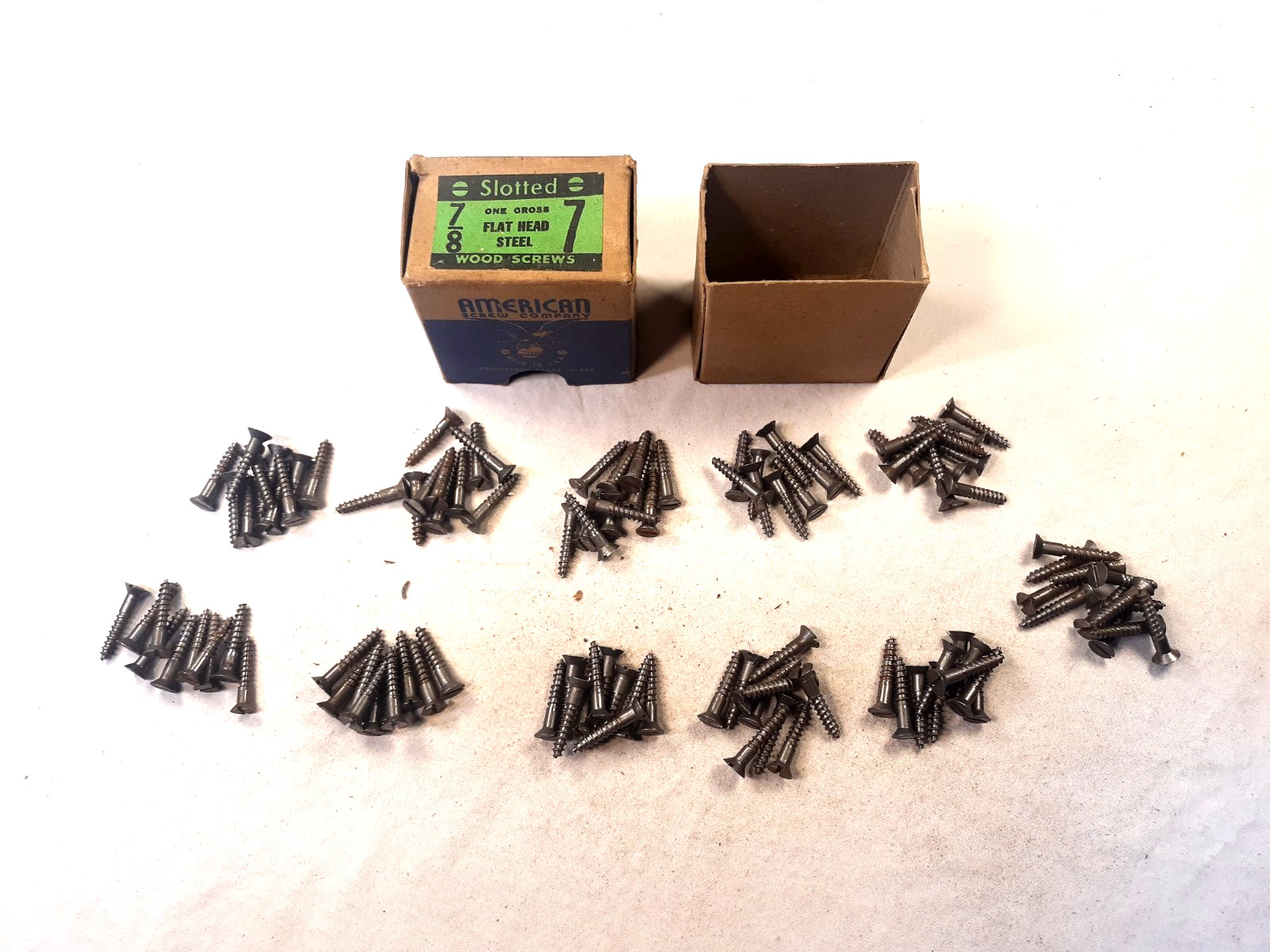 American Screw Company Flat Head Screws 7/8 ” No 7 Approx. 110 Made in USA