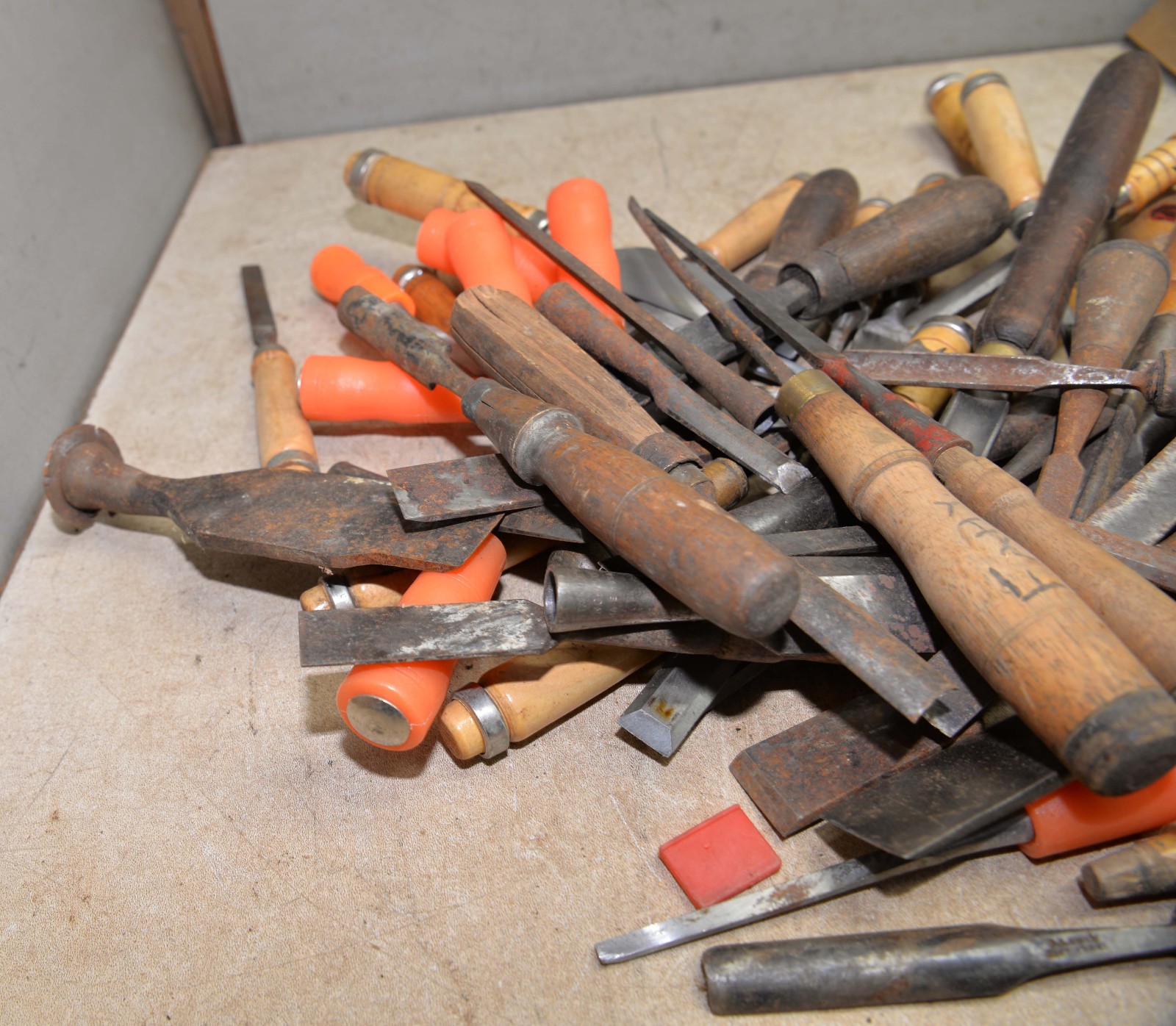 60 vintage wood carving chisels collectible woodworking huge tool lot W8
