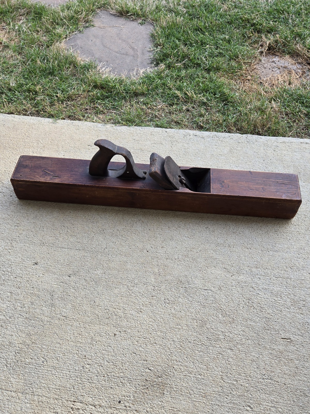 Antique 26″ D.R. Barton & Co. Applewood Jointer Plane Rochester NY Signed Blade