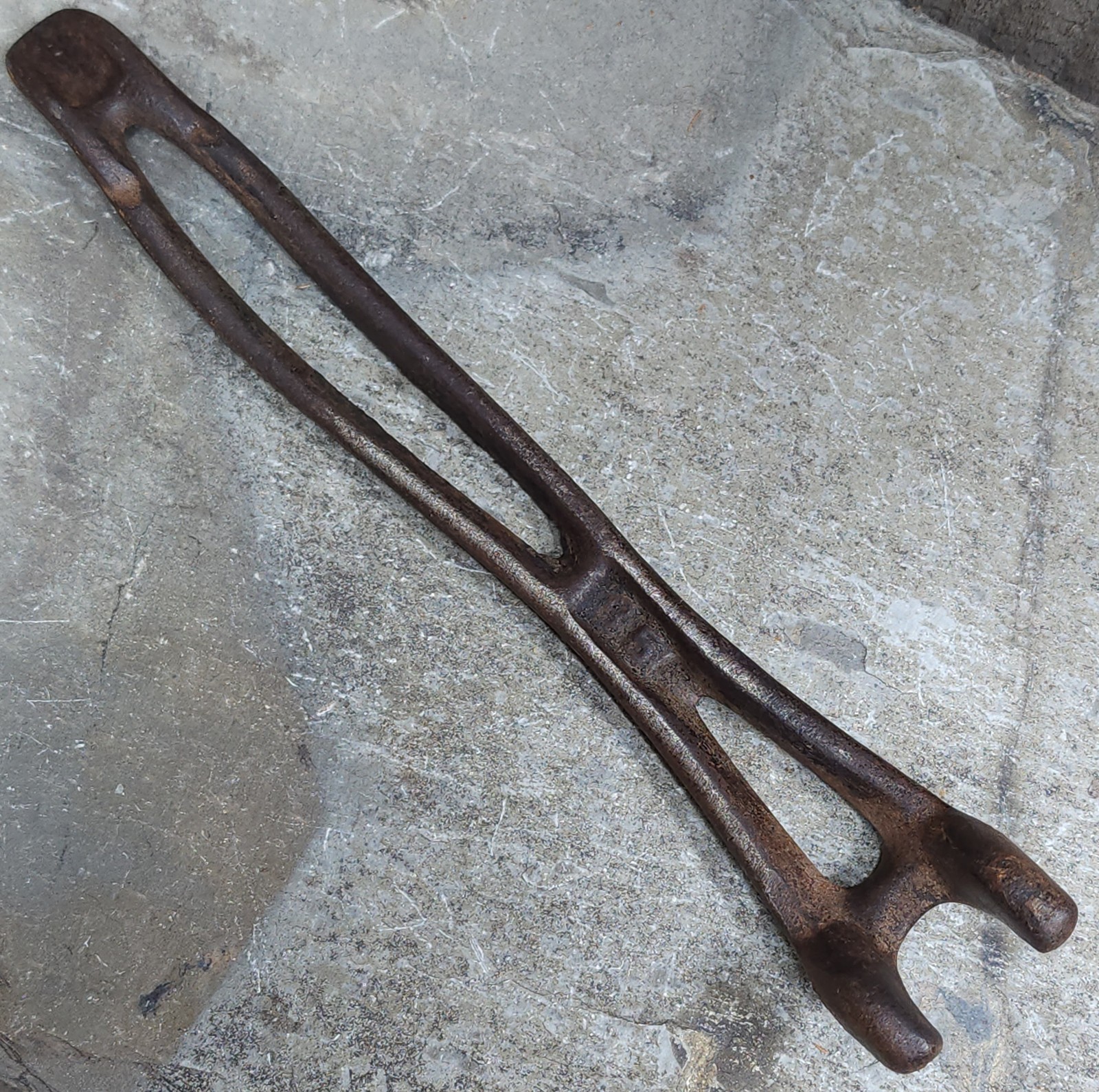 Antique Double Sided Cast Iron Stove Burner Plate Pot Lifter Tool Handle
