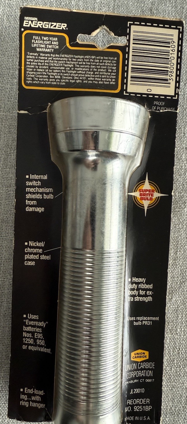 Vintage Eveready Energizer 2D Cell Flashlight Chrome Ribbed US NEW / SEALED