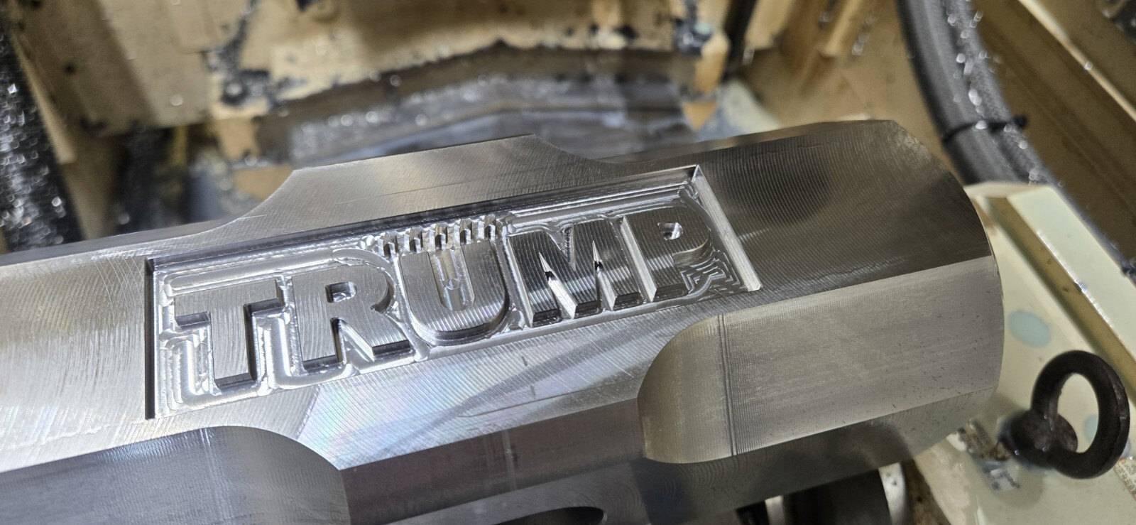TRUMP HAMMER SLEDGE 30LB TRUMP LIMITED EDITION MAGA