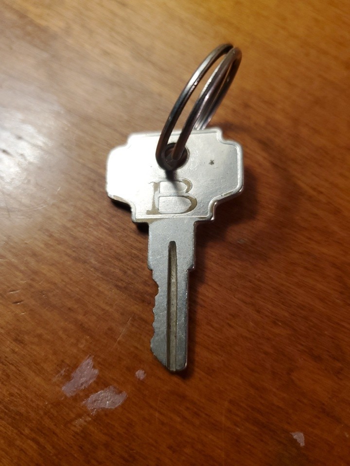 Lot Of Various Keys Some Vintage