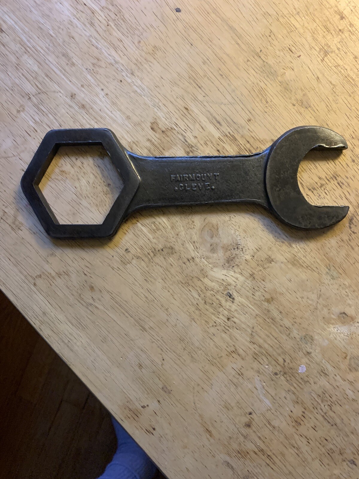 VINTAGE FAIRMOUNT CLEVE TOOLS 1-1/8” x 2” WATER PUMP WRENCH, USA
