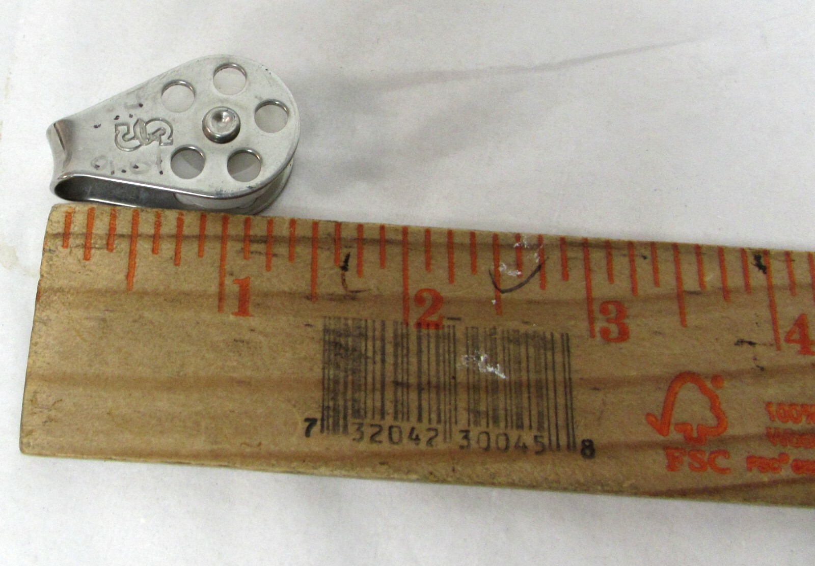 Lot of 6 assorted sailboat pulleys Schaefer