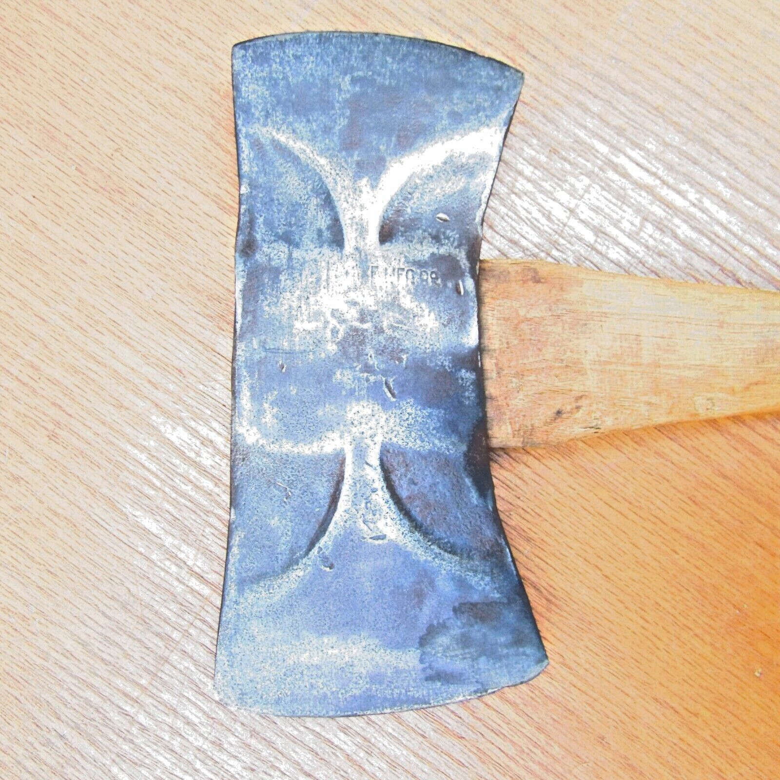 Double bit axe