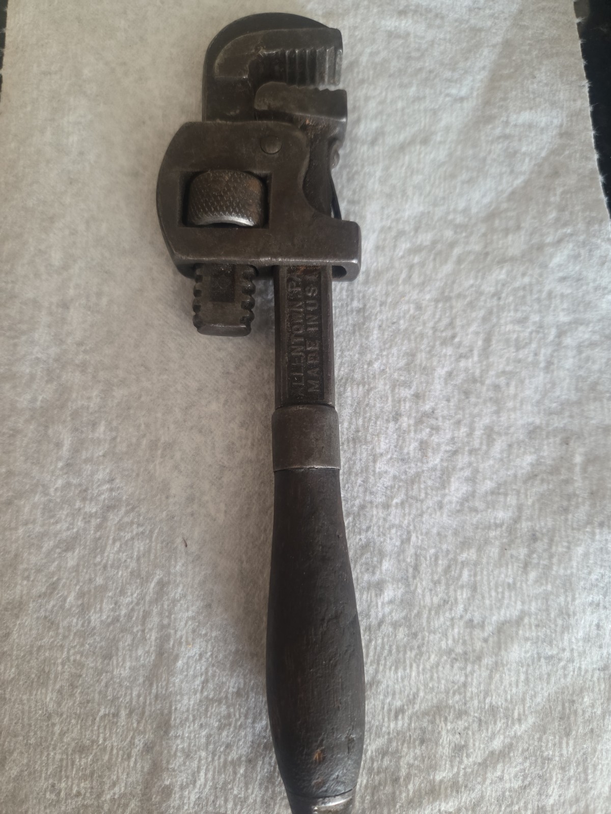 Vntg Bonney Stillson Round Wood Handle 8″ Pipe Wrench, Good Working Order