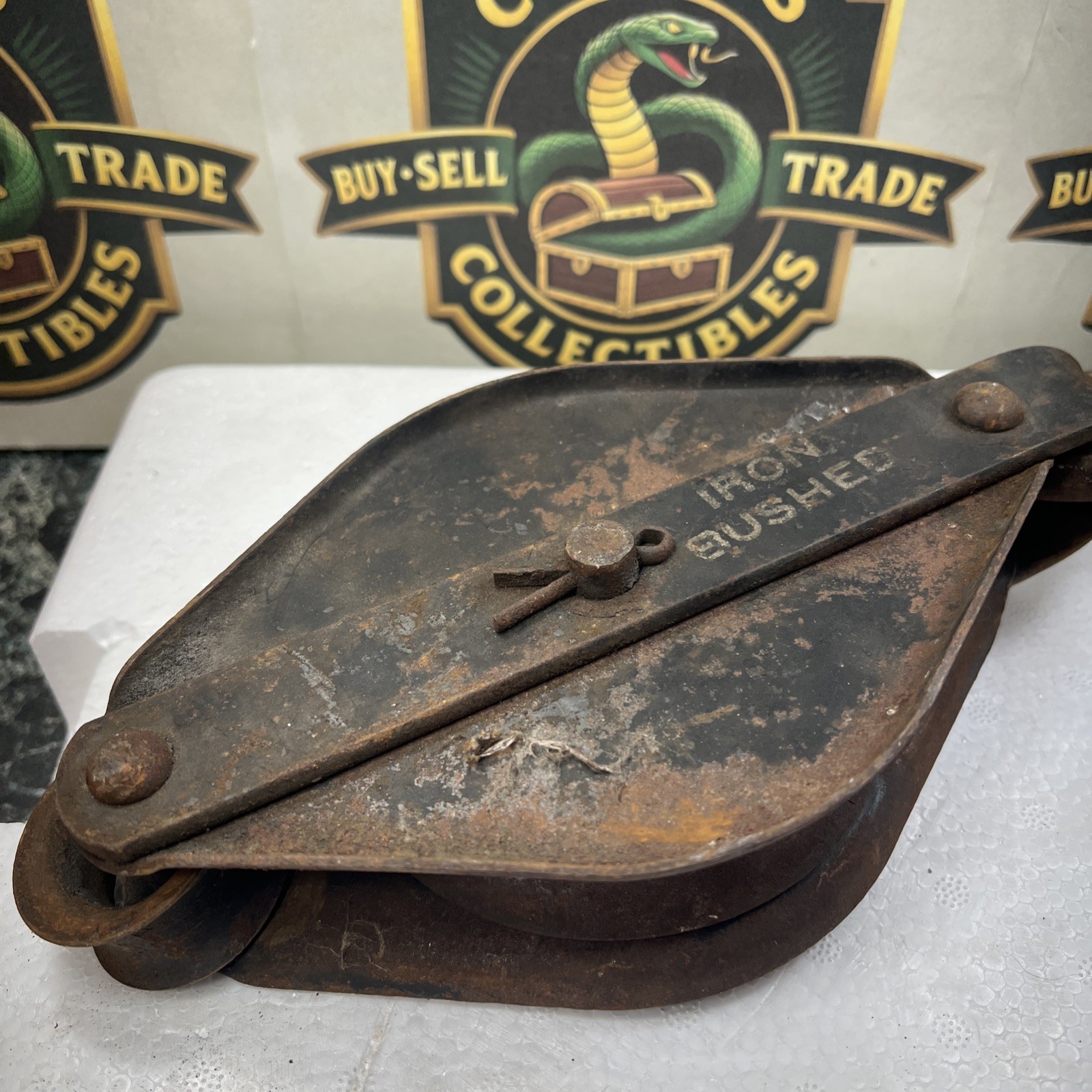 Vintage Old Pulley Tool Iron Hook Steel Farm Industrial Home Decor Barn Garage E