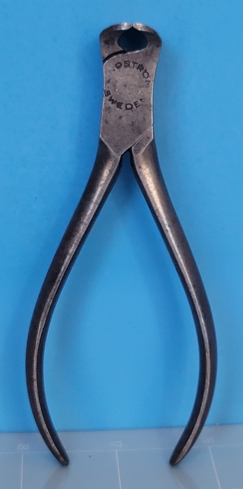 WB1: VINTAGE LINDSTROM 525-4 1/2″ JEWELERS END CUTTING PLIERS NIPPERS EXC SWEDEN