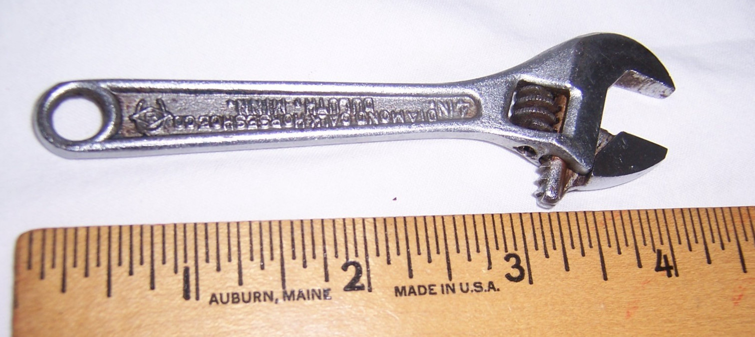Diamalloy USA Adjustable Small Wrench 4” Vintage Rare Diamond Calk Horseshoe Co.