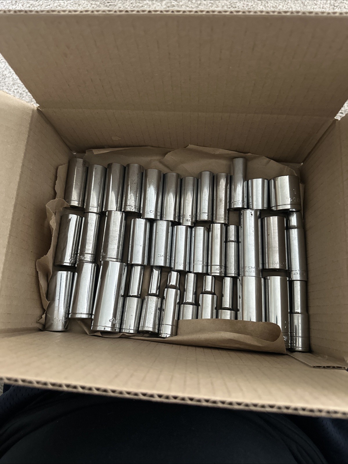 Craftsman and Husky Assorted SAE / Metric Sockets Lot of 90+ ITEMS Larger Sizes