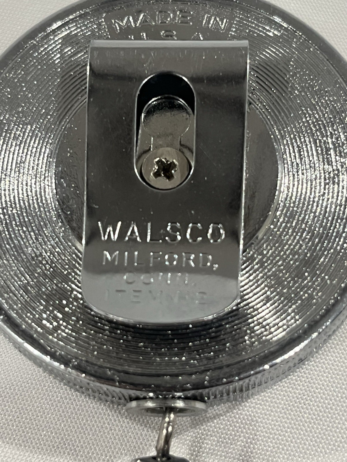 Vintage Walsco Milford Conn Retractable Key Holder Reel 23in Metal USA- No Ring