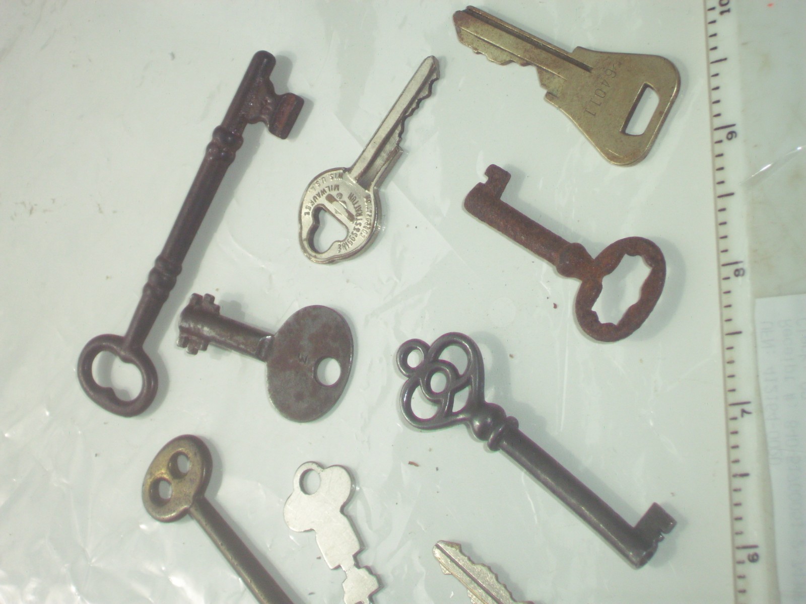 vintage mix 17 keys lot, skeleton, barrow, cabnet, lock, other Solid Steel