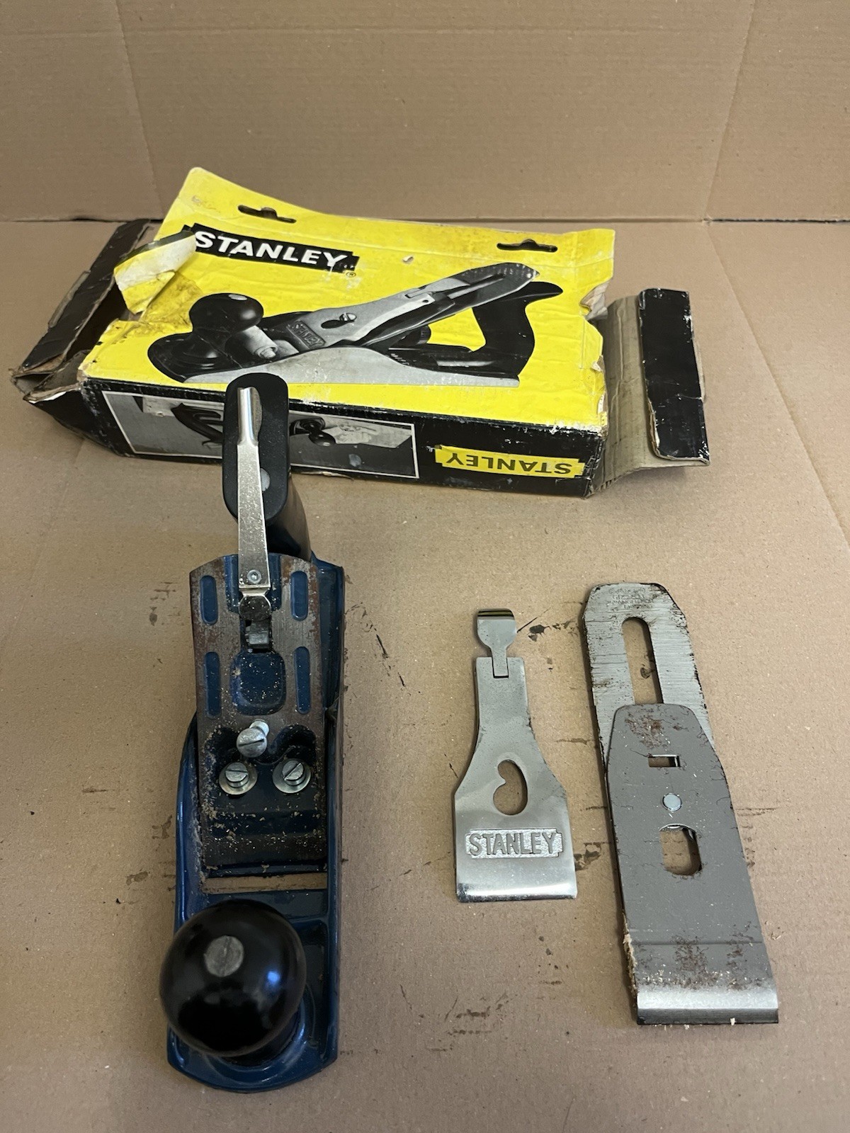 STANLEY Handyman 12-203 Wood Smoothing Plane Carpenter Tool – Made in England