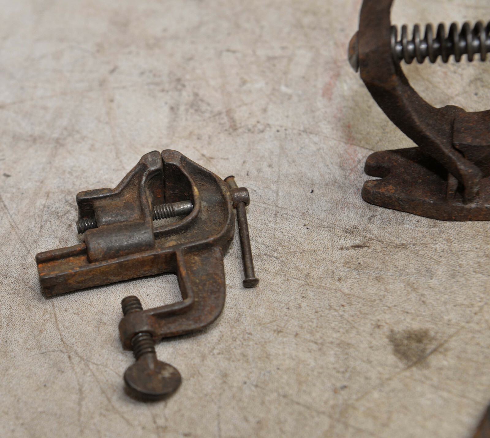 Fly tying vise jeweler screwdriver 1892 Chatlion scale collectible tool lot
