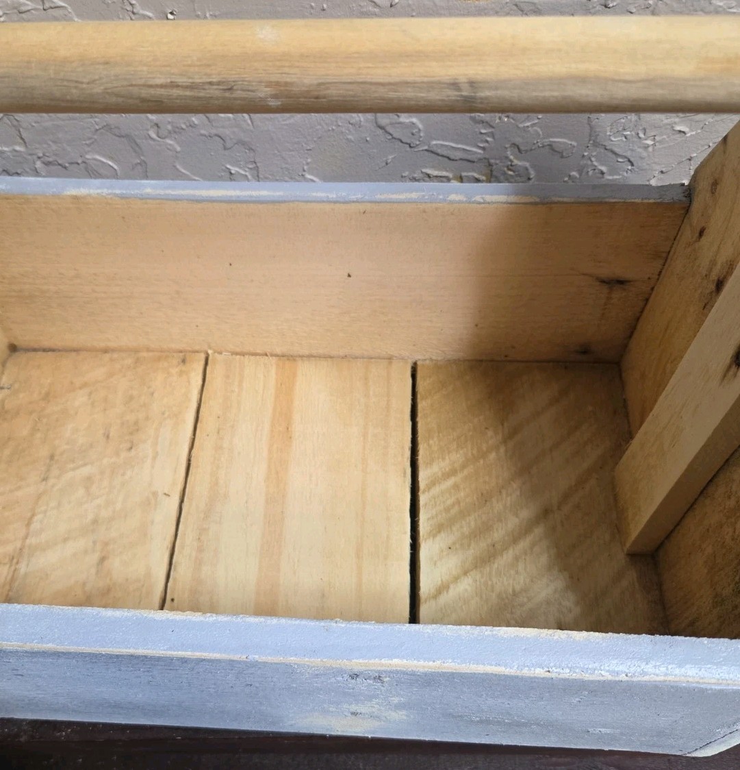 Reclaimed Wood Garden, Tool Caddy Tote Box Farmhouse Decor Or Use NICE 17x10x13″