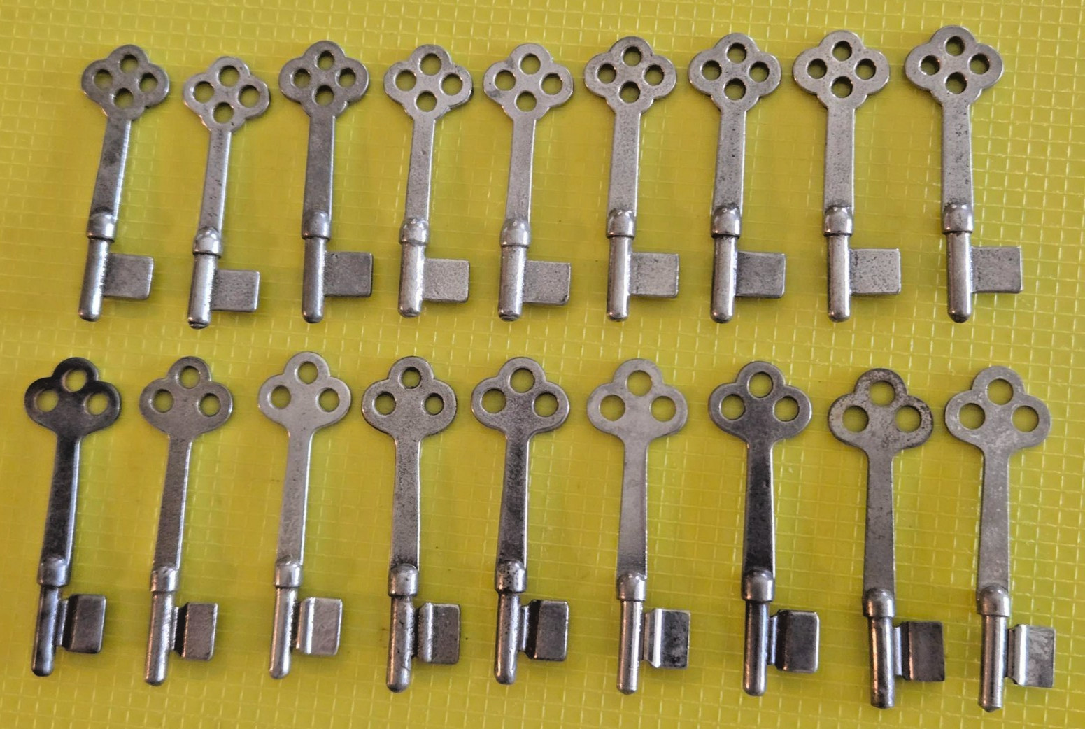 Lot of 18 Vintage Skeleton Blank Keys Various Shapes and Sizes
