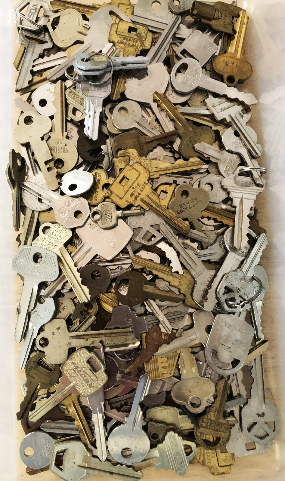 Lot of Misc Cut Keys 3 LBS 11 Oz House, Car, Misc, Many Types Crafts