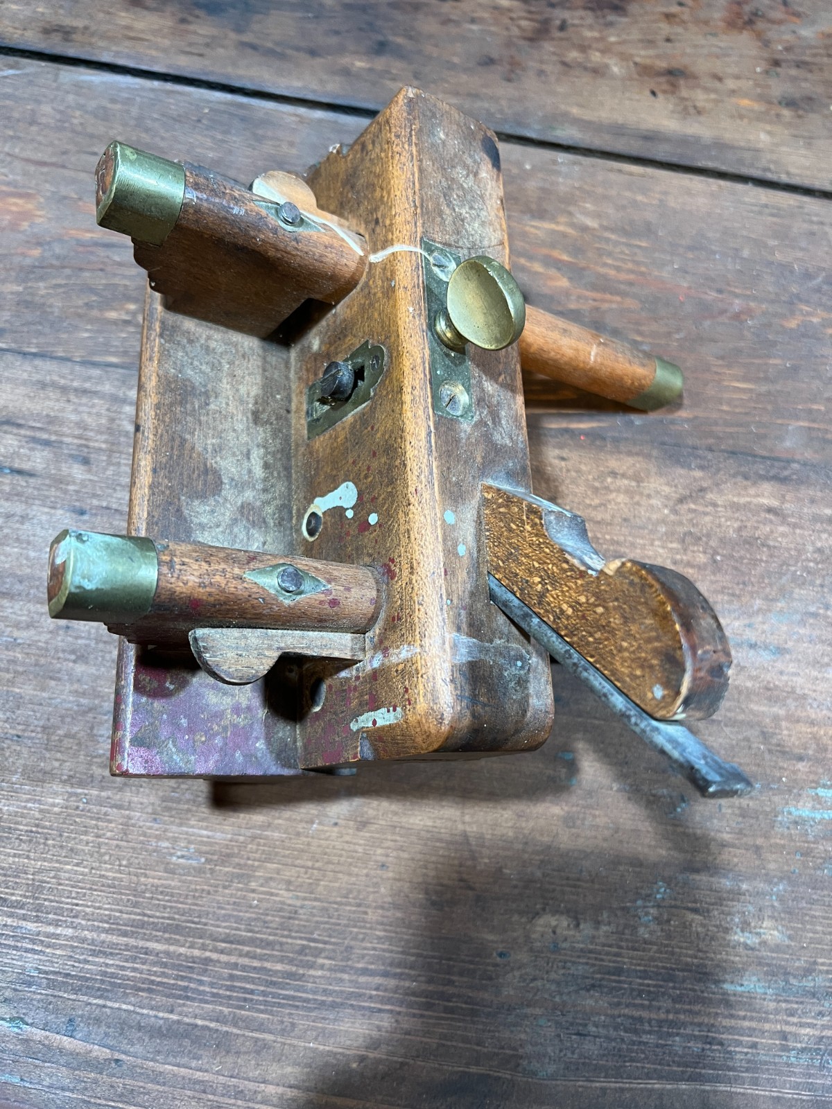 ANTIQUE WOODEN SCREW ARM PLOW PLANE NURSE & CO LTD 181 183 WALWORTH RD LONDON