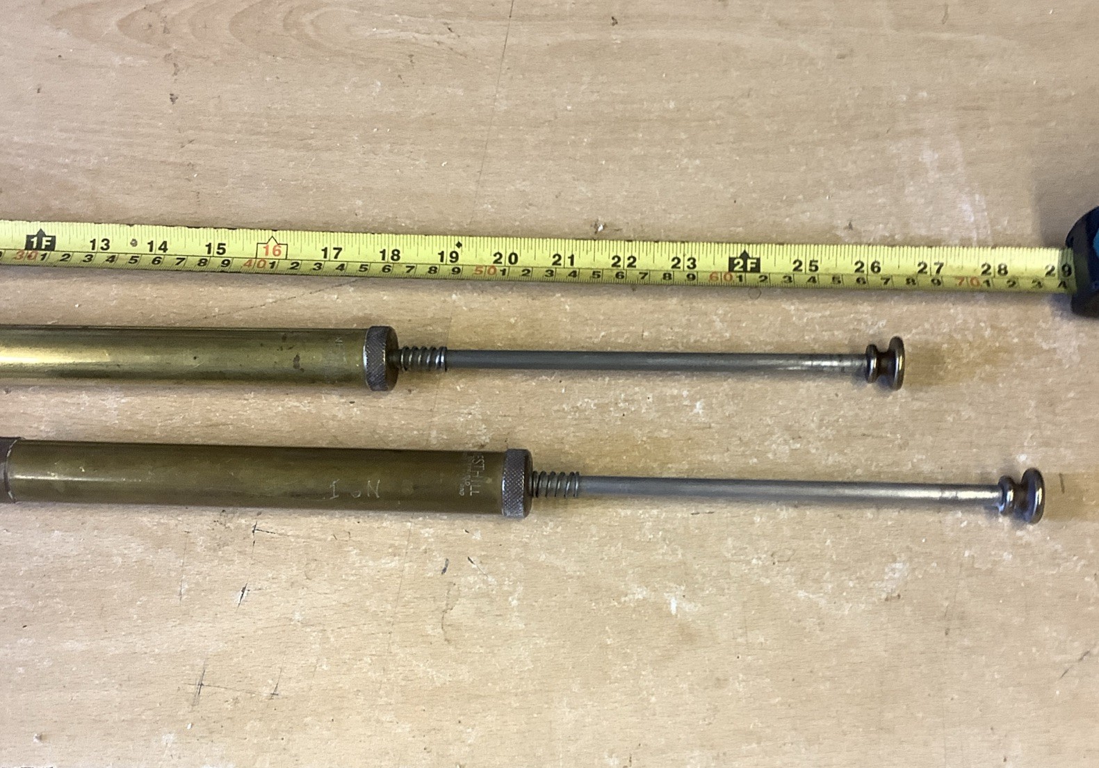 2 x Vintage Brass Nesthill Sheffield England Oilers – Great Working Order x 2