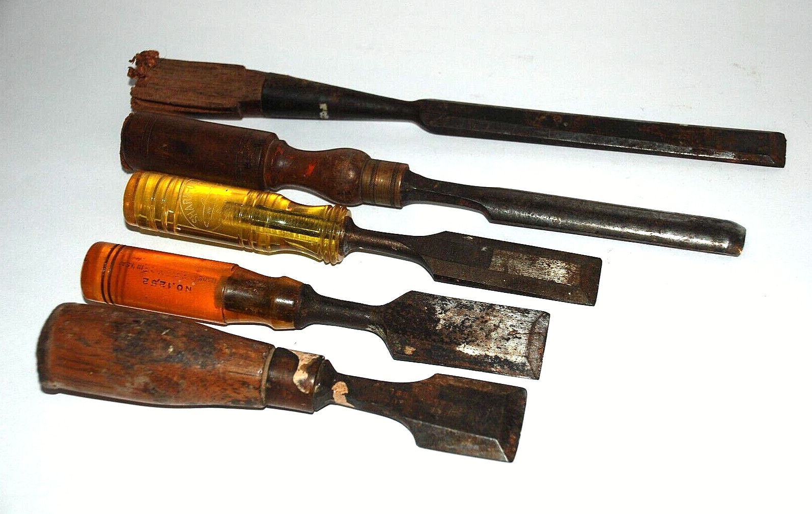 14 Wood Carving Gouge Chisels Arik Anton Berg CE Jennings L & I J White Stanley