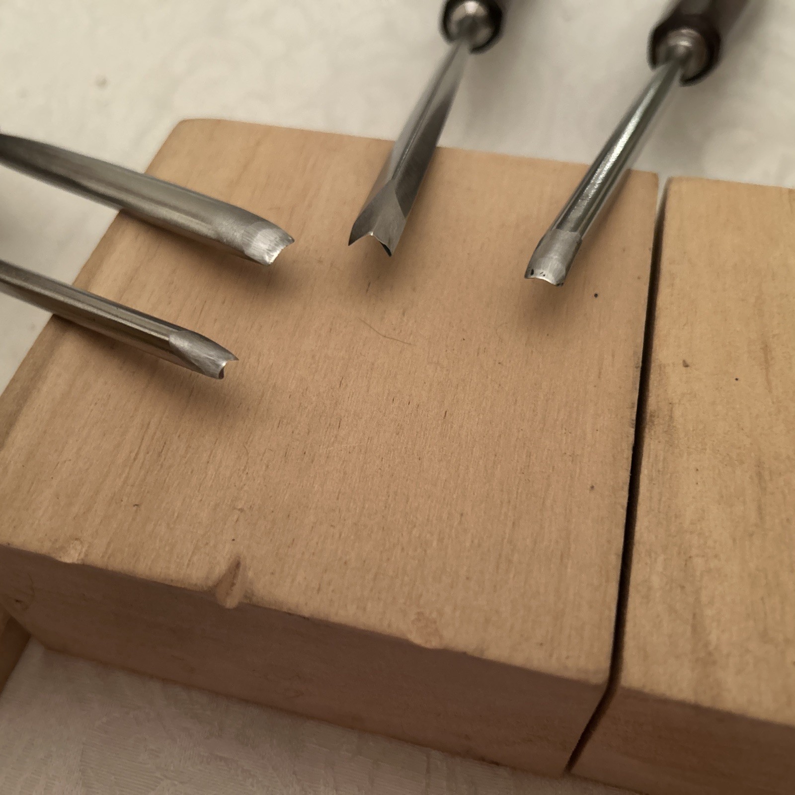 Swiss Style 4 Gouge Detail Set, 12 / 8, 7 / 8, 8 / 4, 11 / 3, ProSharpen W/ Case