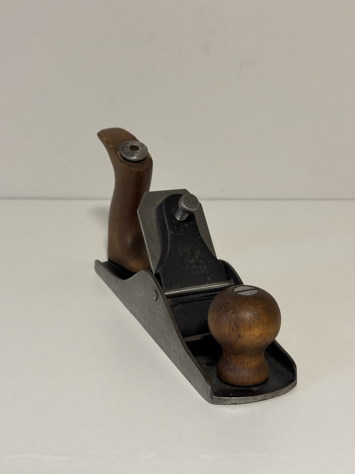 Vintage Wooodworking Wood Hand Bench Plane Smooth Bottom 9” No Markings
