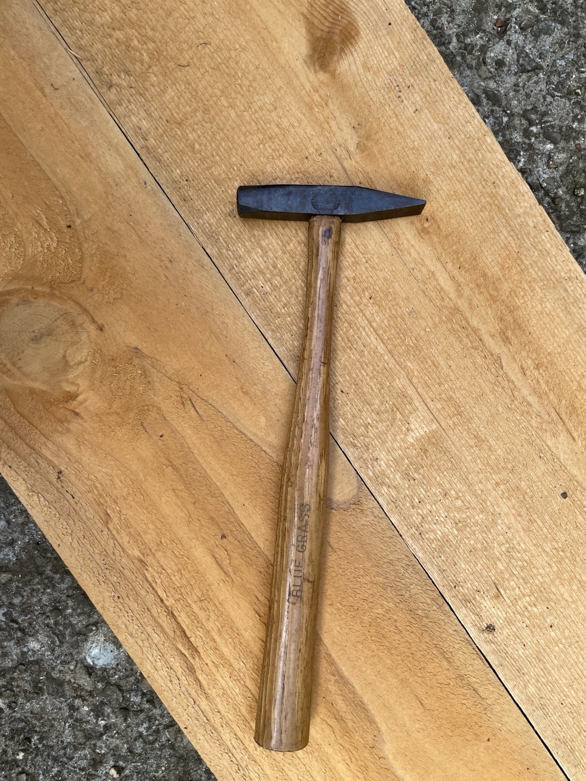 Vintage BELKNAP – BLUEGRASS Small Hammer Tack Peen Hammer Blue Grass