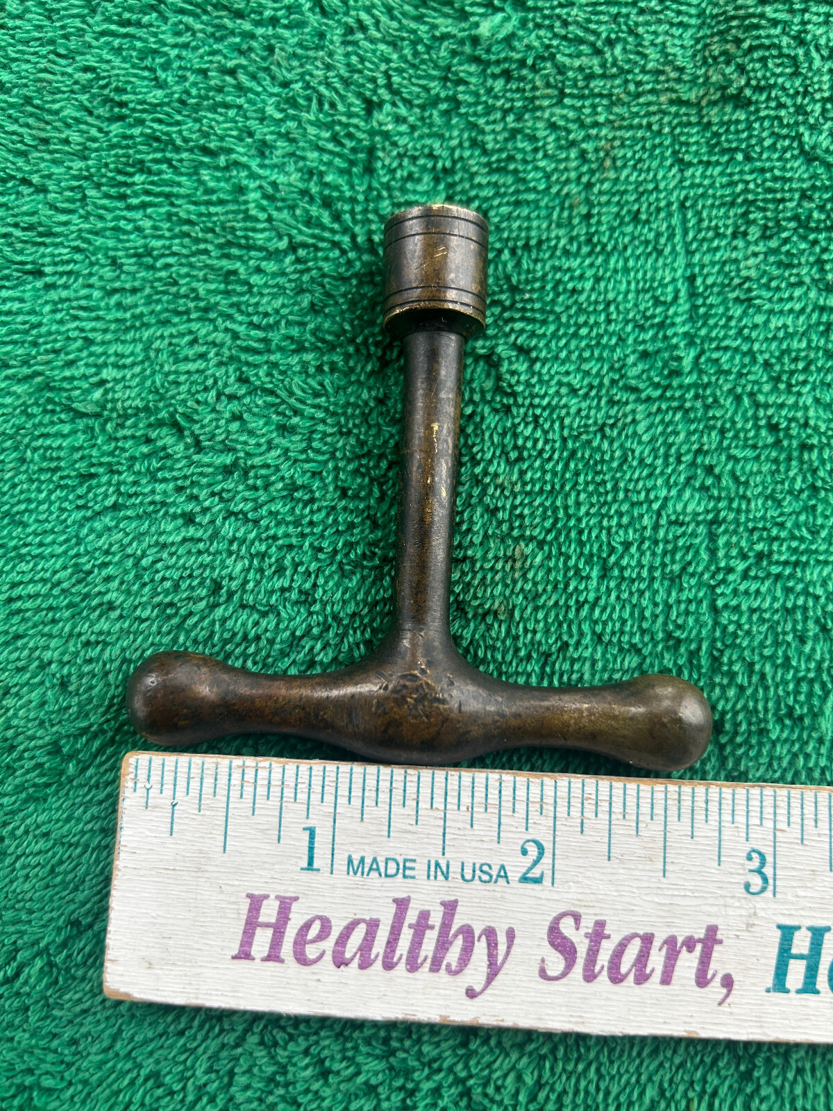Old Aged Cast Brass T Handle Valve Shut Off / On Tool, 1/4″ End, Free S/H