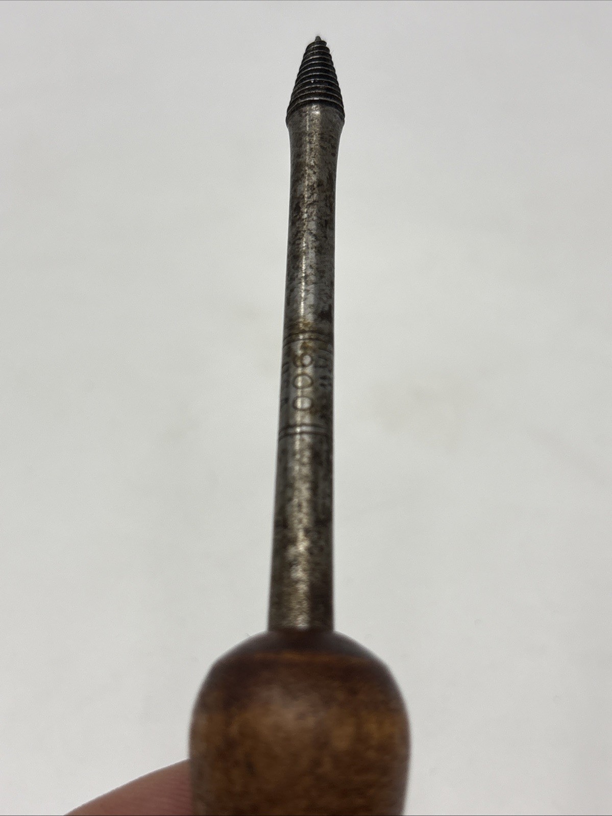 Vintage Irwin USA Wood Handle No. 900 Screw Starter – Threaded awl tool – 6”