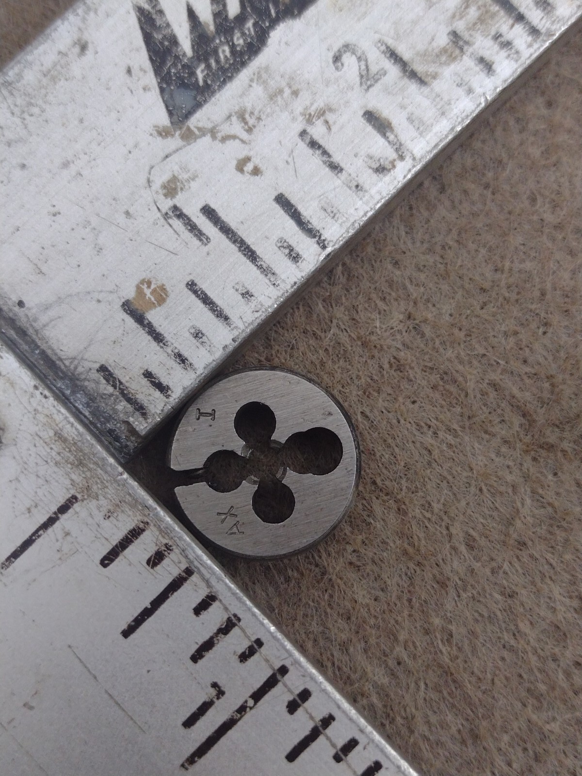 Greenfield GTD USA 10 – 24 NC Round Die 13/16″ Outer Diameter 10-24 Adjustable .