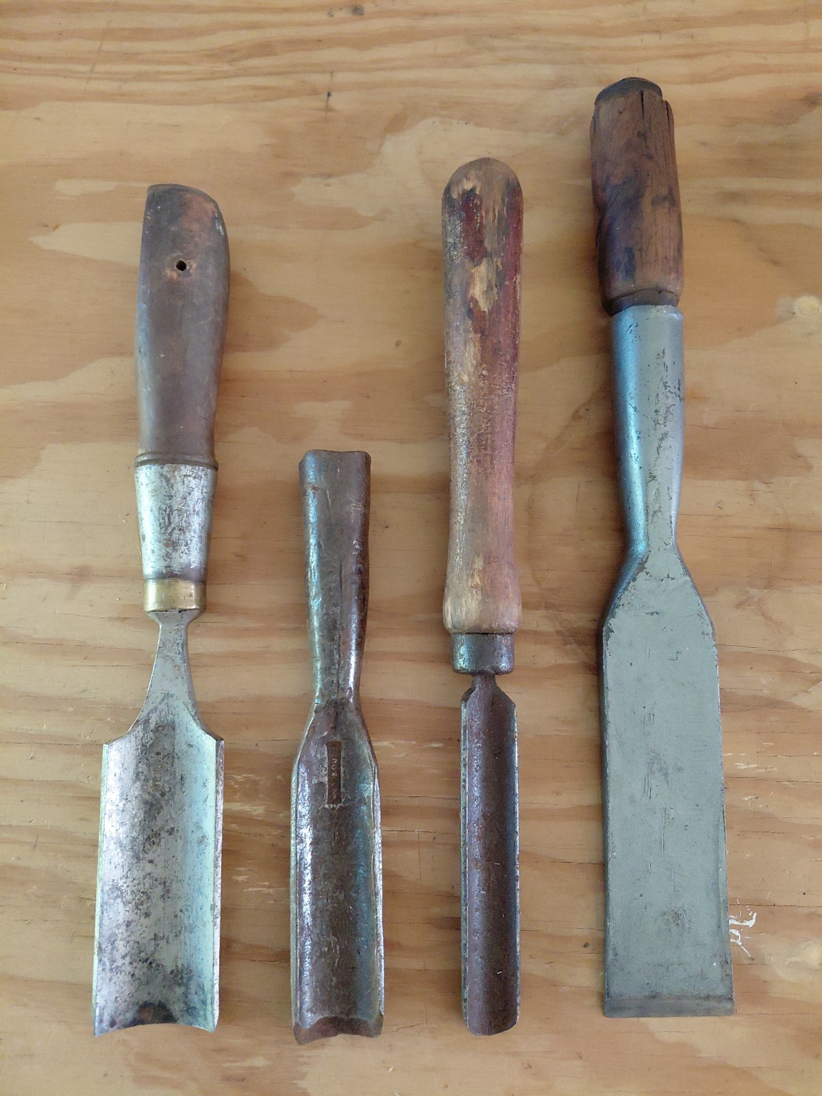 New Bould Cast Steel Misc Vintage Hand Chisels Lot Of 4 Chisel Set
