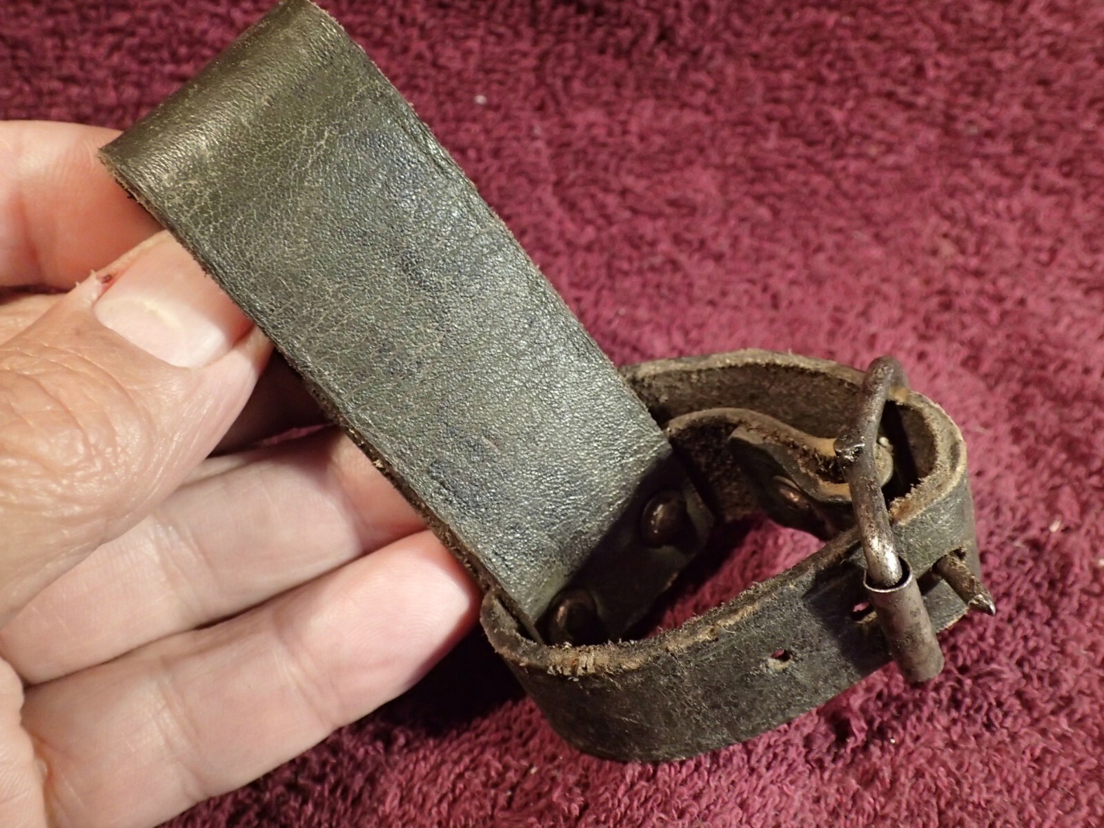 #1) WW II MILITARY TOOL AXE BELT LOOP HOLDER SA FINLAND FINNISH ARMY