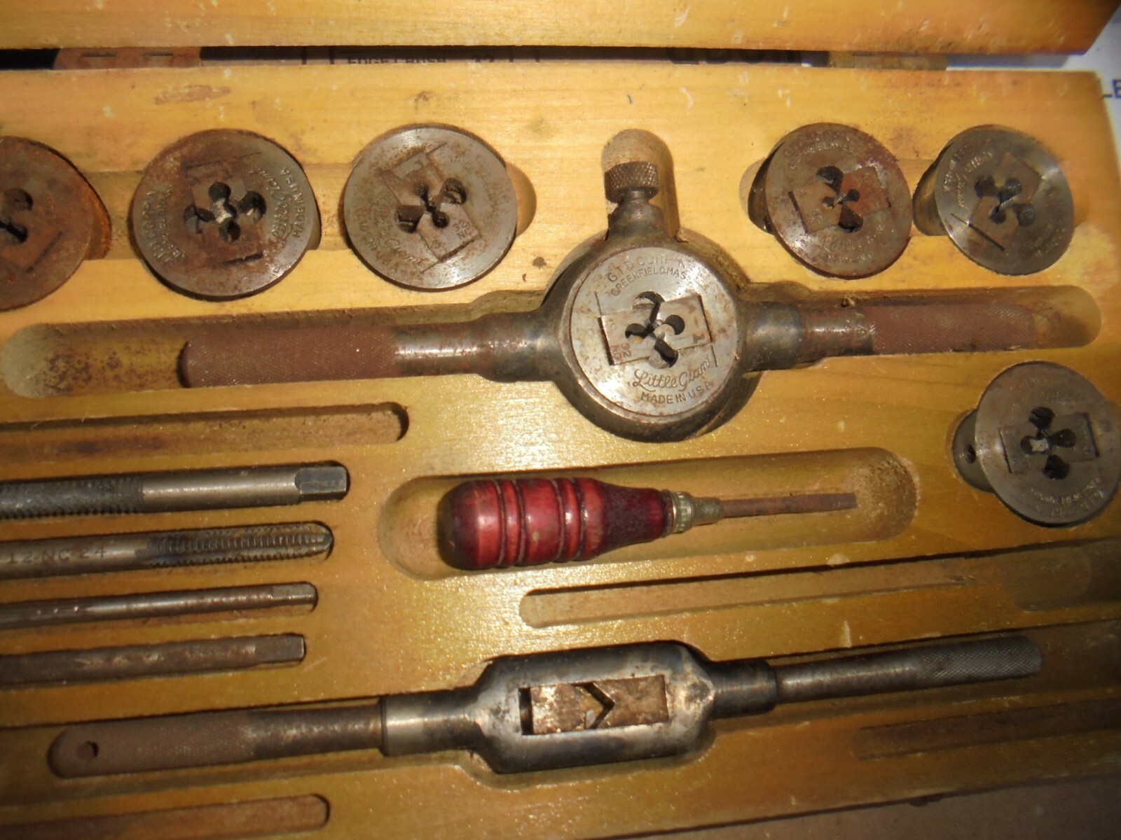 VINTAGE TAP & DIE SET, GREENFIELD LITTLE GIANT AA-4 SCREW PLATE