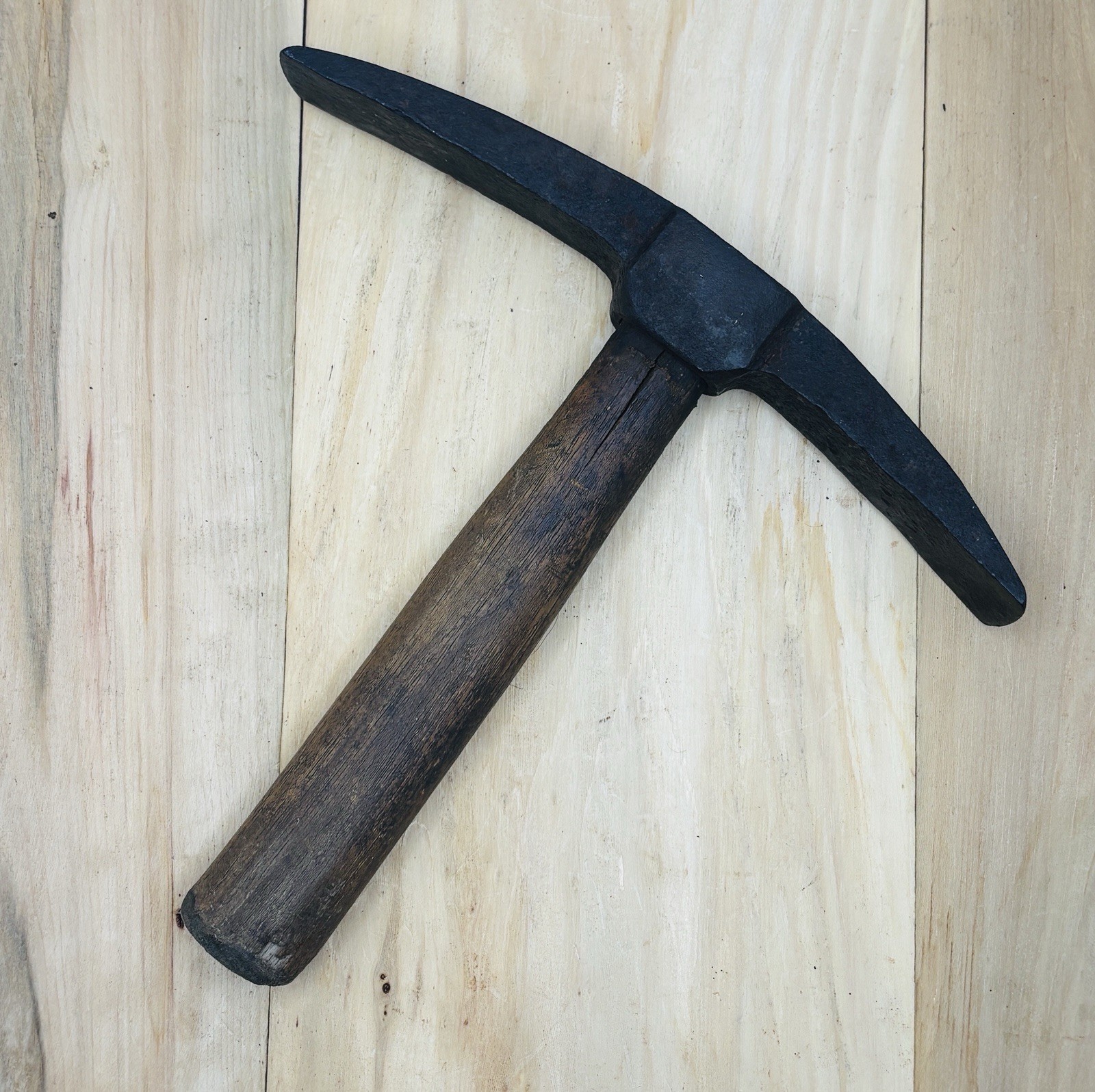 Forged Steel Head Mason Hammer Rock Pick Hammer Antique Mining Masonry Tool
