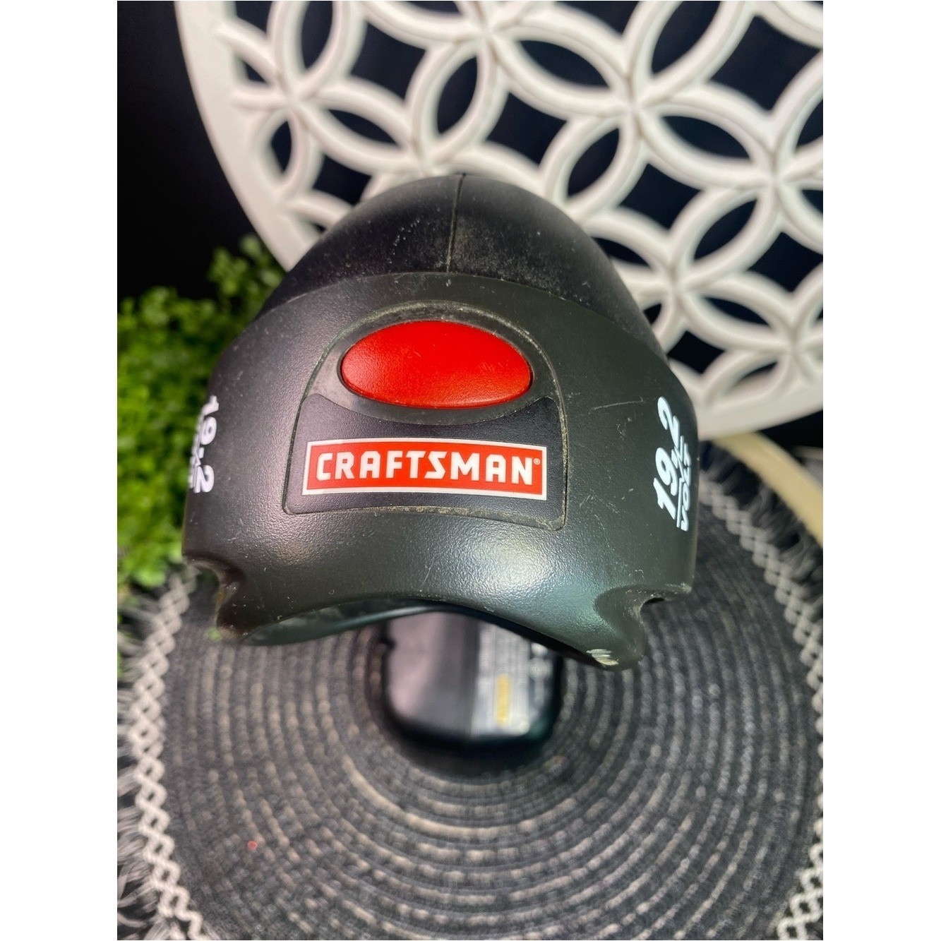 Craftsman C3.19.2 Volt Incandescent Swivel Flashlight