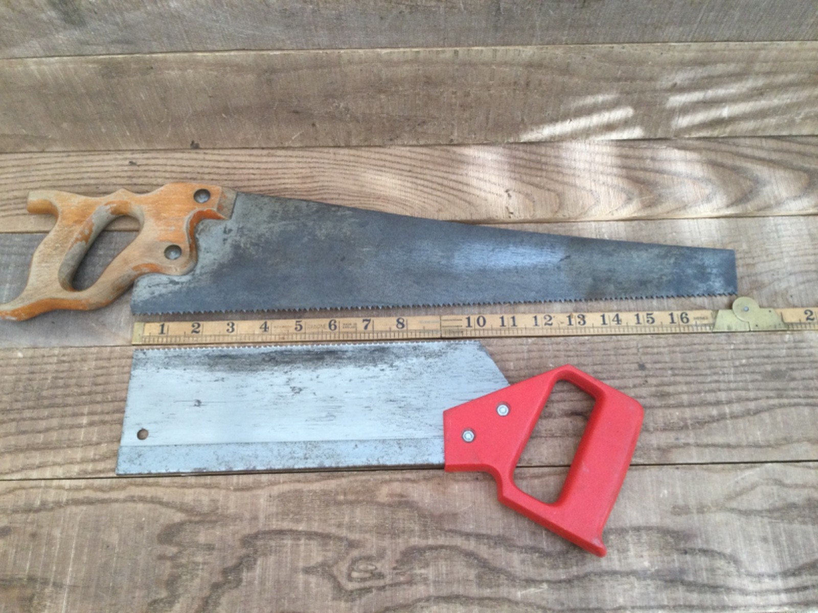 Four Vintage & Contemporary Carpentry Saws Inc Sandvik Tenon Saw & 17” Panel Saw